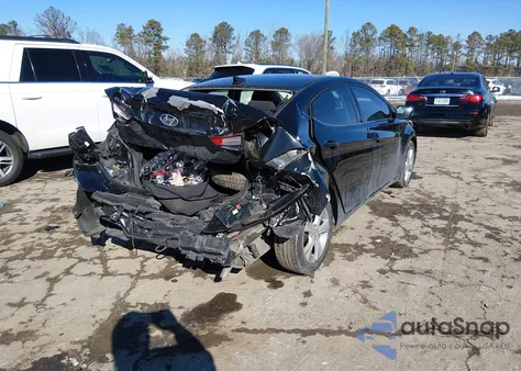 2016 Hyundai Elantra Value Edition z USA, uszkodzony, nr VIN KMHDH4AE6GU600306